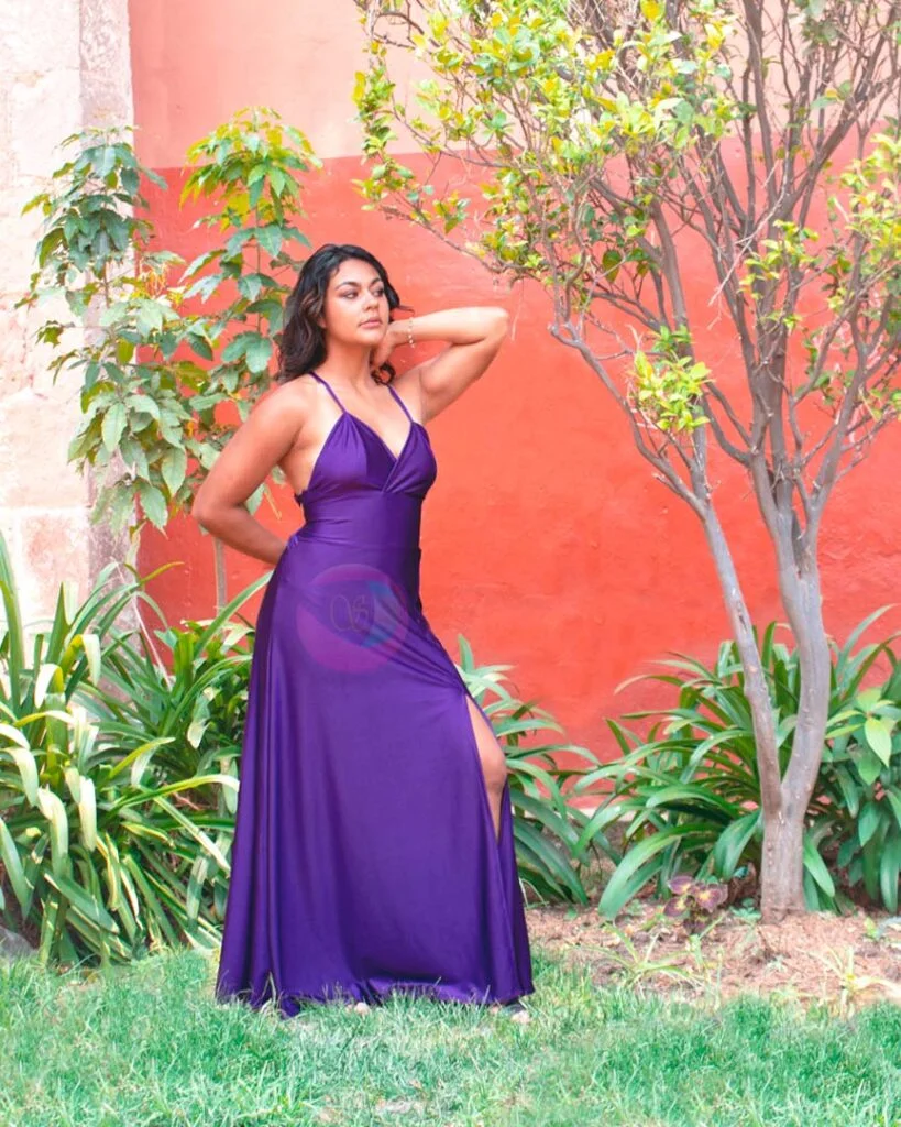 vestido largo corte amplio circular con tirantes y espalda descubierta